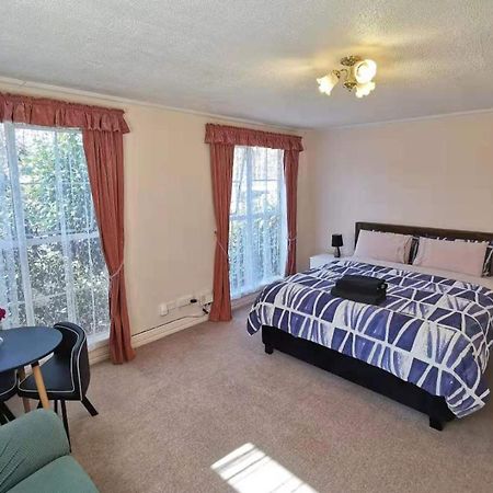 Large Private Room In Modern Stylish House Дьюндин Экстерьер фото